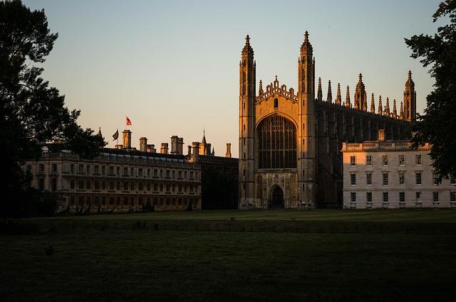 Does Cambridge UK have a Christmas market