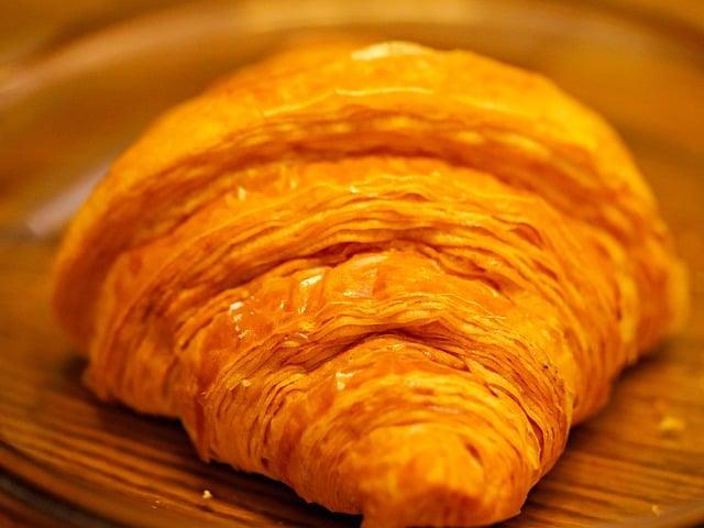 Croissant breakfast pie