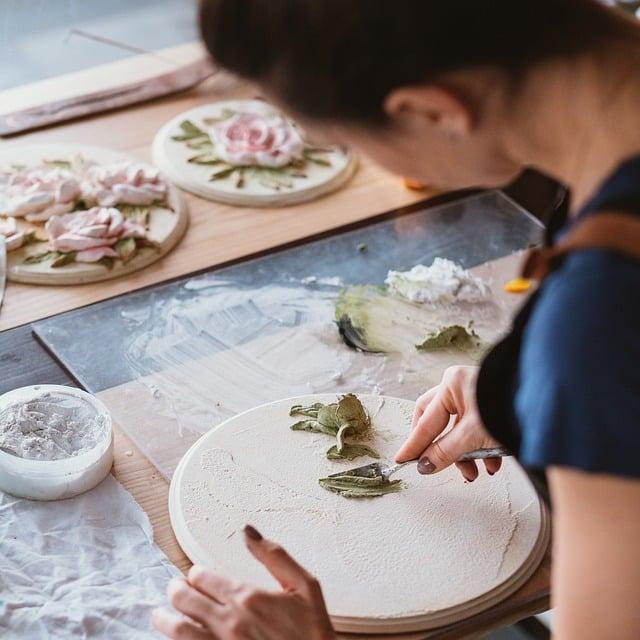 Crafting⁢ Your Own Wreath: ⁤A Personal Touch‌ for​ the Holidays