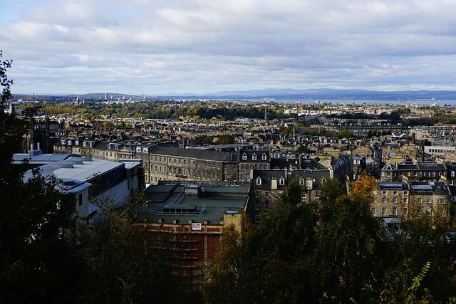 Exploring the Enchantment of Edinburghs Christmas Market Experience